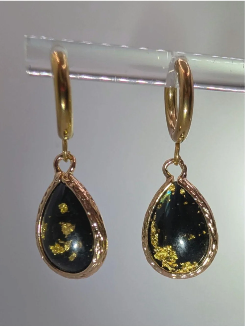 Black & Gold Tone Flake Resin Teardrop Huggie Earrings Gold Stainless Steel Hoop